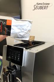 unsere vorfuhrmaschine jura z8 in aktion der kaffee schmeckt einfach himmlich liegt naturlich auch an unserer hausmakre m kaffeevollautomat kaffee schmecken