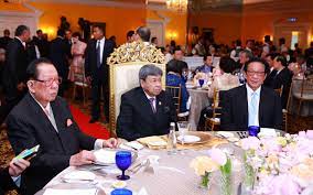 In 2013, he established the yeoh tiong lay centre for politics, philosophy & law at king's college, london with a gift of us$11 million. Ytl Chairman Tan Sri Dr Yeoh Tiong Lay Passes Away Remembering His Accomplishments Tatler Malaysia