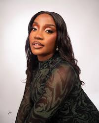 Birthday Portrait for @joanathaa She's Serving us Major Tems vibes and  slaying the game😊 #explore #beauty #phootoftheday #photoshoot #lovethis