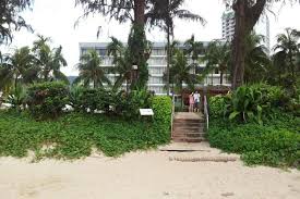 72 batu ferringhi, penang, malaysia. Hotel Penang Holiday Inn Resort Penang Ticati Com