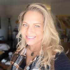 Who is the better landlord, Stanley Roper or Ralph Furley?