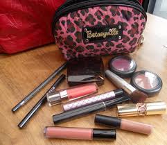 what s in my makeup bag miss
