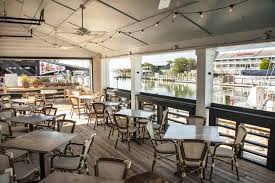 Tavern Table Rooftop Bar Charleston Thecoolist Tavern And Table Best Rooftop Bars Rooftop Bar