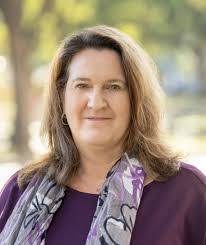 Debbie Cox's Instagram, Twitter & Facebook