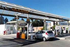 Six des huit raffineries françaises sont toujours perturbées. Station De Lavage Relais Marseille Littoral Total Wash A Marseille Total Wash