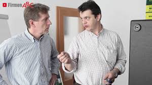 Wenn er als angehender vizekanzler der republik österreich unverhohlen über illegale parteienfinanzierung und korruptes. Kriegerdenkmal Neusiedl Am See Destimap Destinations On Map