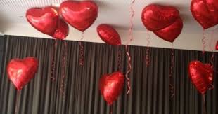 O dia doze de junho está chegando e para quem está com o orçamento apertado para comemorar fora de casa a data, em um restaurante, por exemplo, vale investir em passar a data em casa fazendo um jantar romântico, porém caprichando na decoração para dia dos namorados, que deve ter pelo menos alguns itens que remetam à comemoração e detalhes especiais, afinal, o dia é muito mágico. Decoracao Restaurante Ipanema Decor Dia Dos Namorados Decoracao Dia Dos Namorados Dia Dos Namorados