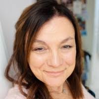 Vicki Horn's Instagram, Twitter & Facebook