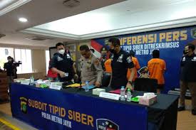 Check spelling or type a new query. Polisi Bongkar Kasus Mutasi Rekening Koran Palsu Untuk Pinjaman Kredit