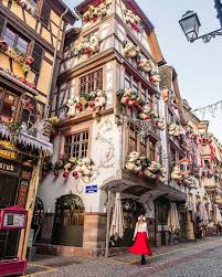 The Cutest Building Of Strasbourg This Is Definitely My Favorite Building In Strasbourg For Christmas I Am Obsessed With All The Teddy Bears I