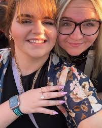 Hannah Crockett's Instagram, Twitter & Facebook