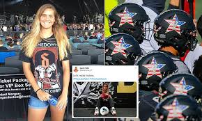 Vanderbilt University Soccer Star Sarah Fuller Will Kick For Commodores Football Team Daily Mail Online