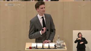 Douglas hoyos (unknown) replied to @derhoyos : 2018 03 21 160314 Nationalratssitzung Douglas Hoyos Trauttmansdorff Neos Youtube