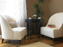 19 Feng Shui Secrets To Attract Love And Money Small Bedroom Remodel Bedroom With Sitting Area Remodel Bedroom