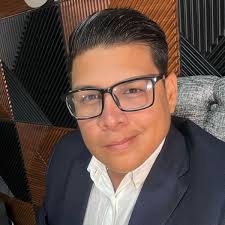 Amazon.com: CONTRATACION INTELIGENTE MANUAL PARA EMPRESAS: CONTRATACION  INTELIGENTE (Spanish Edition): 9798305695397: LARIOS RAMOS LIC, AUT SERGIO  DANIEL: Libros