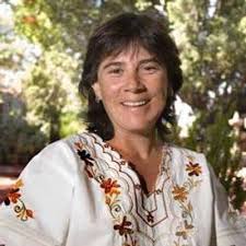 Mónica Baeza (@MonicaBaezaS)