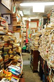 The Libreria Acqua Alta Bookshop Alysebailey Com Book Staircase Bookshop Alta