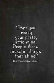 Just Keep Smiling Through It Beautiful Teenager Quotes About Life Life Quotes Teenager Quotes
