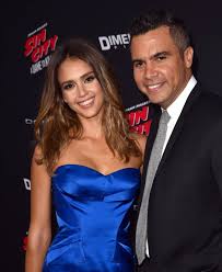 Maybe you would like to learn more about one of these? Jessica Alba Im Gesprach Fruher Fand Ich Meine Wangen Mopsig