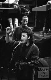 Ouvir musicas ou simplesmente curtir um som teve vários significados ao logo do anos. Pin De Elizabeth Brauer Em Tears For Fears New Wave Musicas Pra Ouvir Somos Tao Jovens