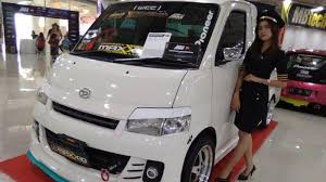 Di video kali ini kami akan menayangkan proses modifikasi daihatsu grand max pick up yg jadi keren banget dan bisa jadi inspirasi buat temen2 semua.selamat. Ikuti Iam Mbtech Warga Balikpapan Modifikasi Mobil Gran Max Hingga Puluhan Juta Tribun Kaltim