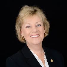 Crawford to retire in fall