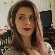 Lily Pollock's Instagram, Twitter & Facebook