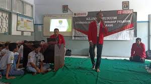 Apa saja biaya yang akan dikenakan saat mengajukan tidak, untuk meminjam uang di aplikasi pinjaman uang online kamu tidak diminta untuk memberikan jaminan. 26 Pinjaman Uang Untuk Pelajar Sma Info Dana Tunai