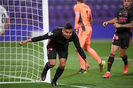 اللاعب يرغب دائما في أن يكون جاهزا، لقد تعرض لإصابة. ÙÙŠØ¯ÙŠÙˆ ÙƒØ§Ø³ÙŠÙ…ÙŠØ±Ùˆ ÙŠØ³Ø¬Ù„ Ù‡Ø¯Ù Ø±ÙŠØ§Ù„ Ù…Ø¯Ø±ÙŠØ¯ Ø§Ù„Ø£ÙˆÙ„ Ø£Ù…Ø§Ù… Ø¨Ù„Ø¯ Ø§Ù„ÙˆÙ„ÙŠØ¯ Ø¨Ø·ÙˆÙ„Ø§Øª