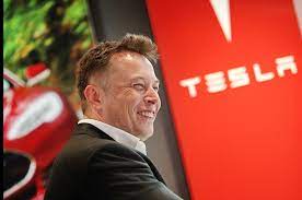 Musk vorrebbe “tagliare” il 10% dei dipendenti Tesla - alVolante.it