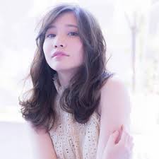 色っぽ長めバング大人女子におすすめのヘアスタイル2018年9月16日