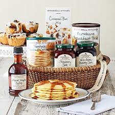 A gourmet breakfast gift basket with buttermilk pancake mix, small batch syrup, gourmet jams, toppings and so much more, 8 pounds. Amazon Com Stonewall Kitchen New England Breakfast Gift 6 Piece Gift Basket Grocery Gourmet Food