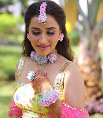 Wedding flowers for rent reviews. Pretty Floral Jewels Floral Jewellery Bridal Jewellery Inspiration Wedding Flower Jewelry