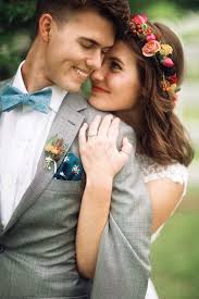 For a sweet touch, ask the bride to place her hand on the groom's face. Wedding Photography Poses Ideas For Couples 99inspiration