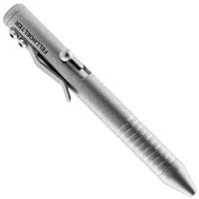Os fatos são os mesmos. Tinybolt Titane Armes Bastille