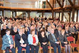 The facility, which was completed in 1986, is also available for conferences and meetings and houses the city library. Rund 300 Gaste Kamen Zum Neujahrsempfang Im Haus Des Burgers Fotos Kaletta Schwarzwalder Bote