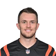 Jake Browning's Instagram, Twitter & Facebook