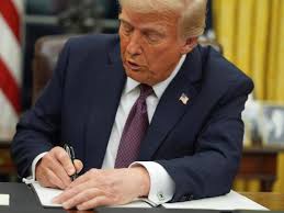 A federal judge temporarily blocks Trump's executive order redefining birthright citizenship - capradio.org