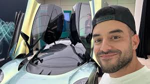 How Much Does Adrian Porteli Make Per Year