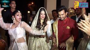 Shoaib k wedding photography facebook. Dipika Kakar Shoaib Ibrahim Grand Entry At Wedding Reception In Mumbai Youtube