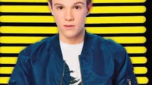 The competition rules are similar to those of the original british version. Lenni Kim En Concert A Megacite En Novembre