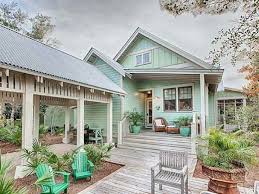 Pin By Carolyn Skinner On My Dream House Florida Beach Cottage Beach Cottage Decor Beach Cottage Style
