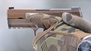 Sig p210 er en automat pistol med et magasin kapacitet på 8 skud. Pistol