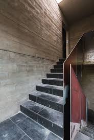 Sichtbeton Treppenhaus Gelander Baustelle Stadthaus Nitzschke Neubau Eines Mehrfamilienhauses In Stadtfeld Ost Stadthaus Mehrfamilienhauser Treppe Haus