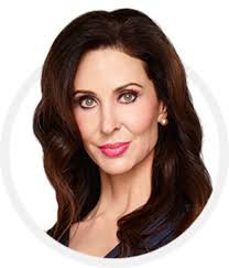 Marie Reyes's Instagram, Twitter & Facebook