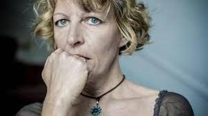 Loic le meur 412 views13 year ago. Bernard Mabille Et 90 Auteurs Au Salon Du Livre A Eu