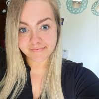 Dani Carman's Instagram, Twitter & Facebook