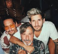 Últimas noticias, videos y fotos de mau y ricky. No Solo Son Los Hijos De Ricardo Montaner Conoce Mas Sobre Mau Y Ricky