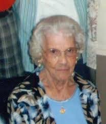 Eleanor Calhoun's Instagram, Twitter & Facebook