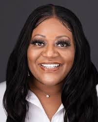 Alison Millard's Instagram, Twitter & Facebook